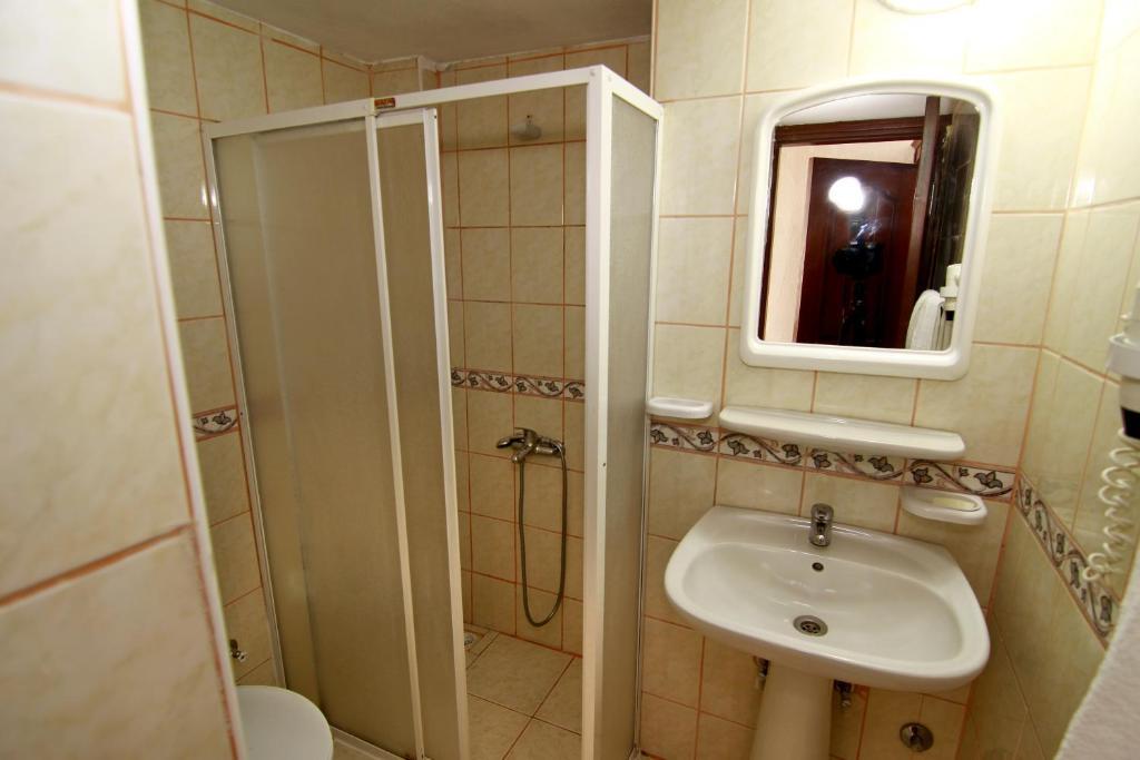 Kleopatra Bebek Hotel Аланя Екстериор снимка